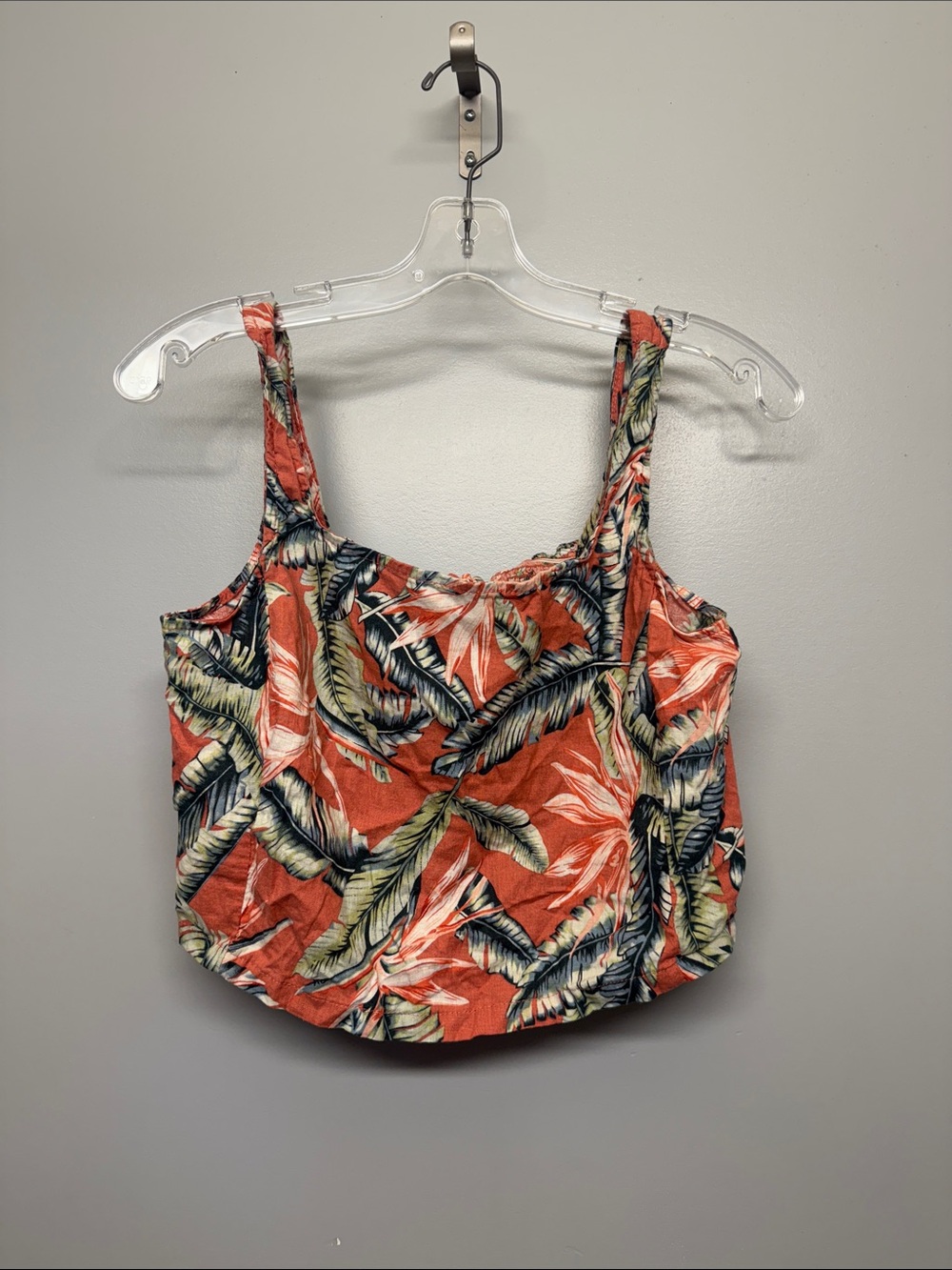 Christian Siriano Linen Rust Tropical Leaf Smocked Cropped Tank
